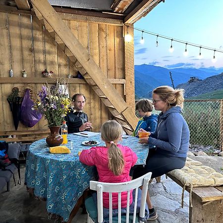 Nanila Hotel Ushguli Buitenkant foto