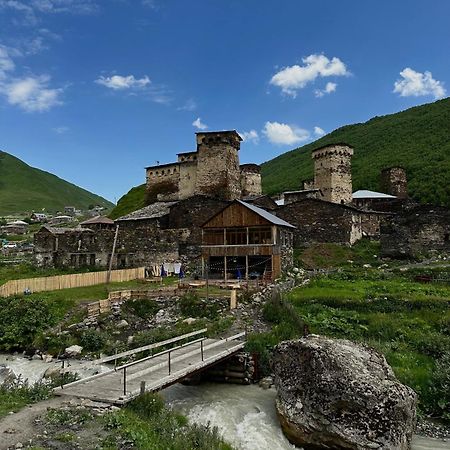 Nanila Hotel Ushguli Buitenkant foto