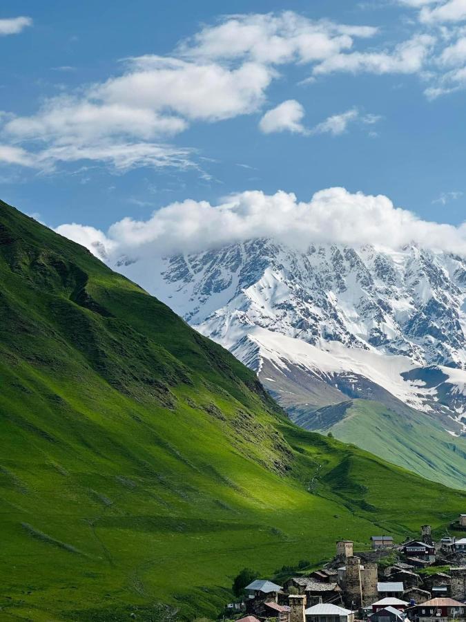 Nanila Hotel Ushguli Buitenkant foto