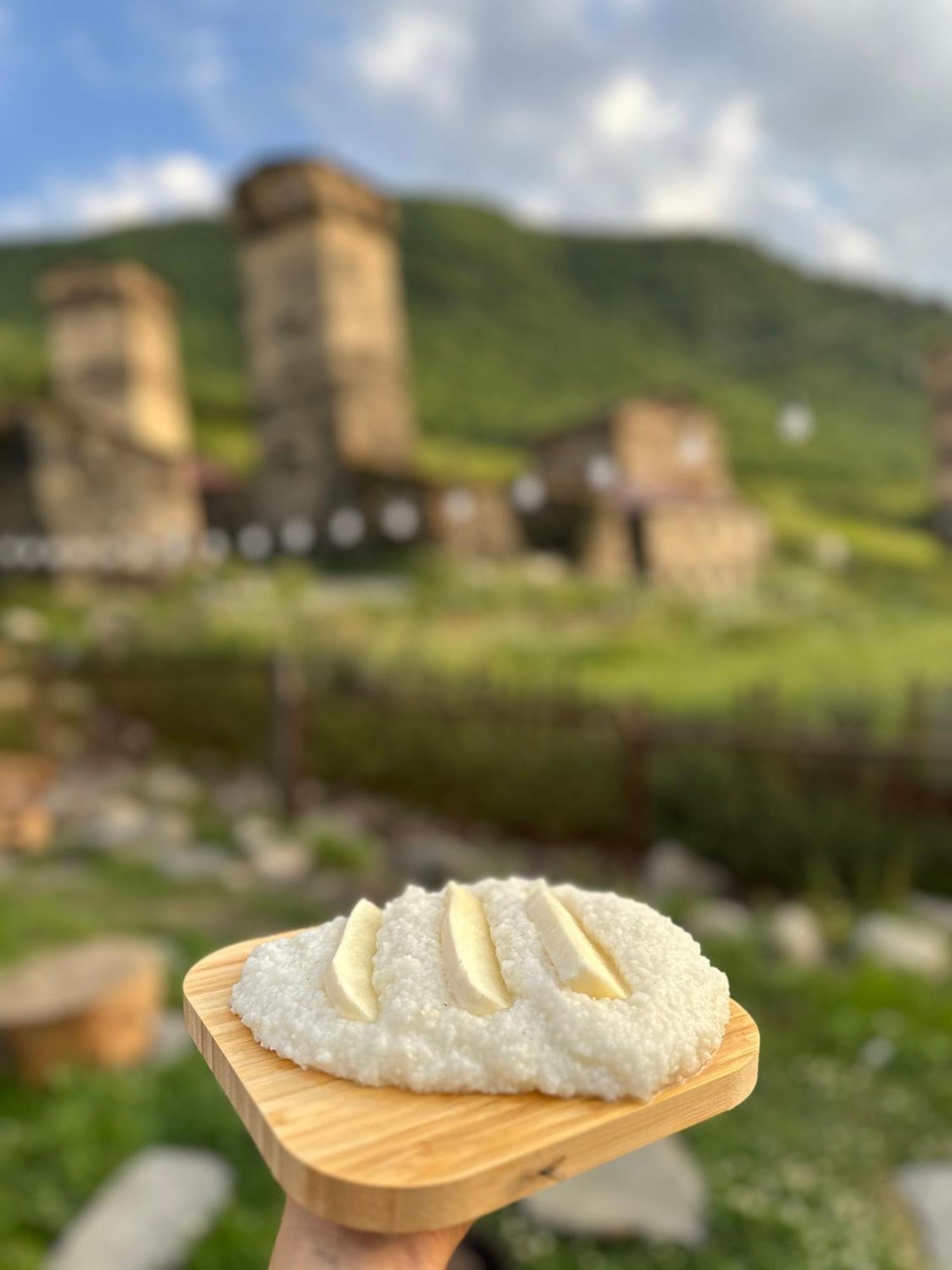 Nanila Hotel Ushguli Buitenkant foto